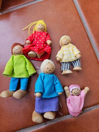 Casa muñecas de madera