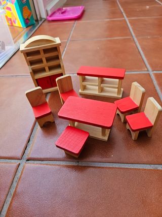 Casa muñecas de madera