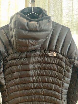 chaqueta capucha negra the north face T.S