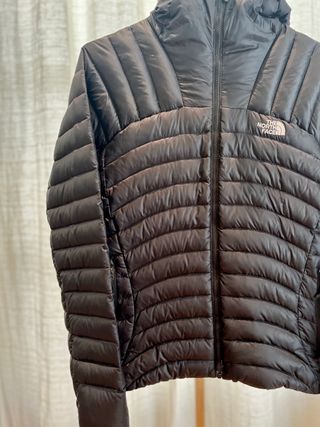 chaqueta capucha negra the north face T.S