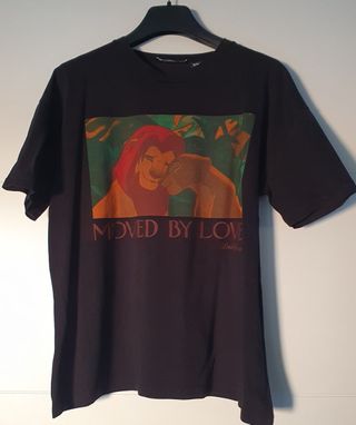 LOTE 2 CAMISETAS DISNEY