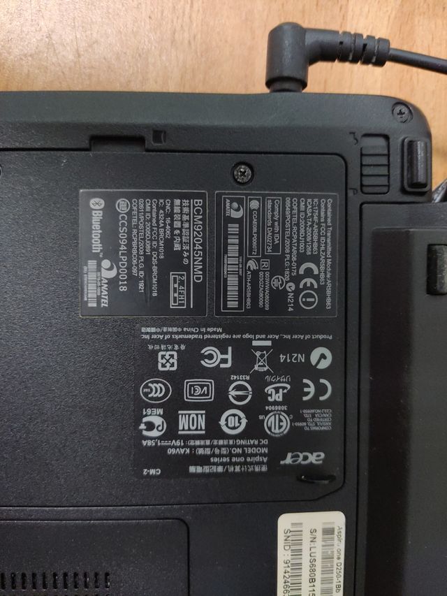 Portátil Acer one AOD250-1Bb KAV60