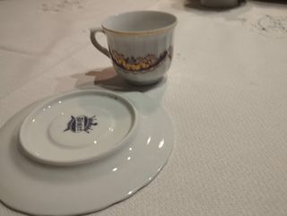 Taza de porcelana portuguesa