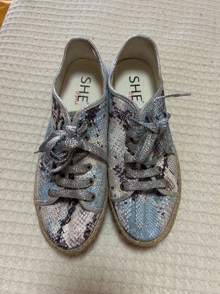 zapatillas piel sintetica,suelo esparto