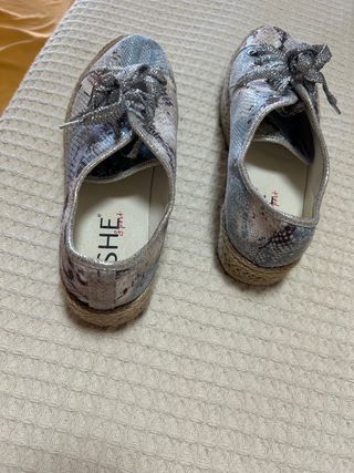 zapatillas piel sintetica,suelo esparto
