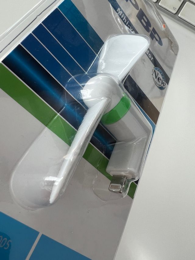mini ventilador para móviles. EN SU CAJA!