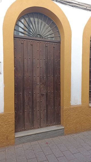 Puerta rustica. (M2)