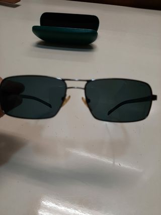 Gafas de sol de hombre cristal gris verdoso.