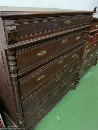 N1156 Cómoda antigua para restaurar.