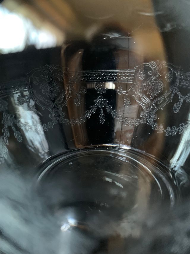 Licorera labrada Cristal de bohemia