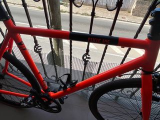 Bicicleta de paseo FIXIE INC. FLOATER RACE 8V