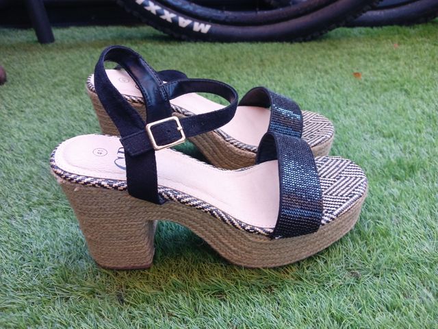 Sandalias talla 41: Pikolinos y GR. Urge