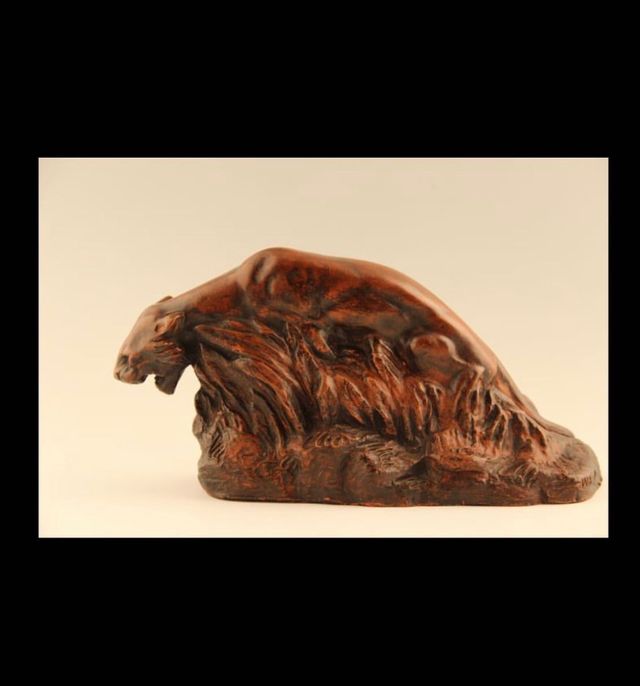 Pantera Art Deco en terracota