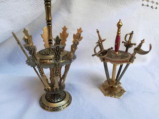 Palilleros bronce espadas