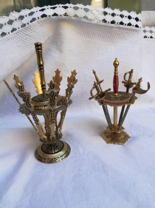 Palilleros bronce espadas