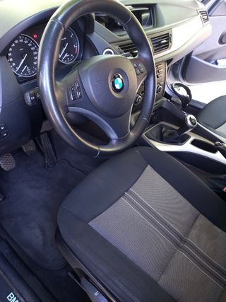 BMW X1 2011
