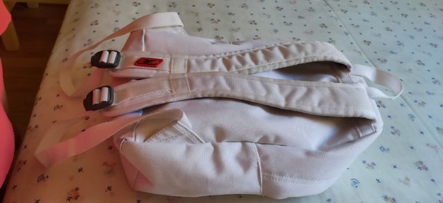 Reebok mini mochila blanca deportiva