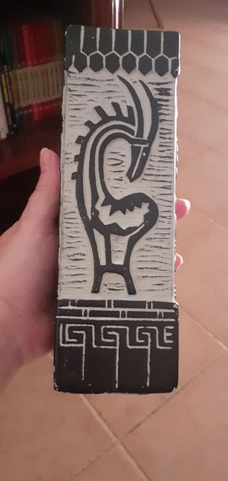 Jarrón étnico color negro y blanco