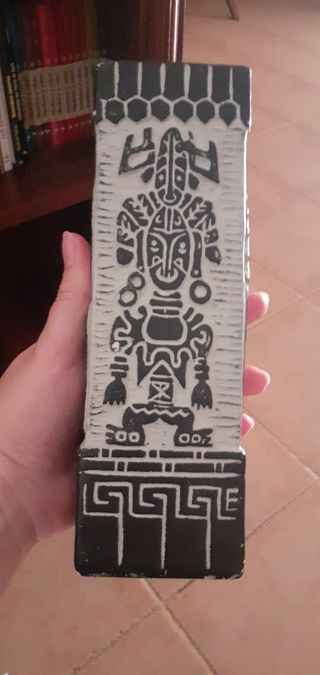 Jarrón étnico color negro y blanco