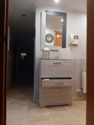 Recibidor-zapatero.En perfecto estado