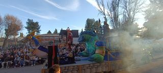 FABRICACIÓN, VENTA Y ALQUILER FIGURAS CARROZAS