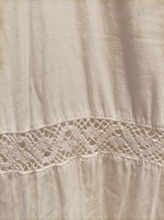 Falda blanca bordada tipo ibicenca adlib