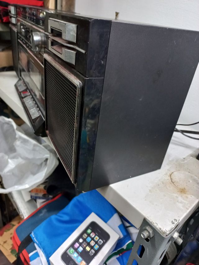 Radio cassette vintage sanyo