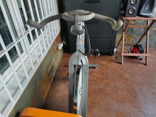 Bicicleta estática VaS 730