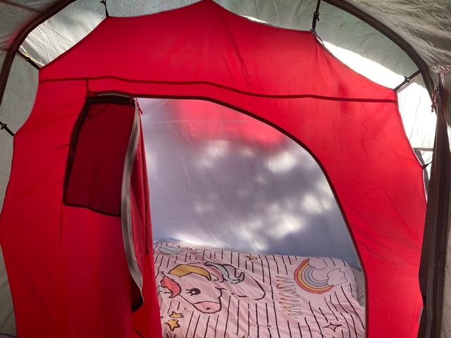 Se vende tienda de campaña