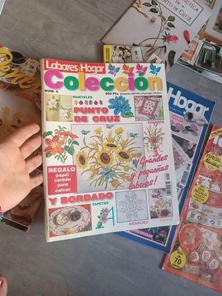 LOTE de revistas de punto de Cruz