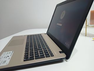 Portátil Asus F540Y