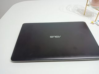 Portátil Asus F540Y