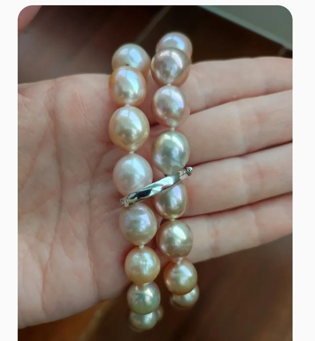 Collar Perlas Edison. 65 perlas, broche plata 925