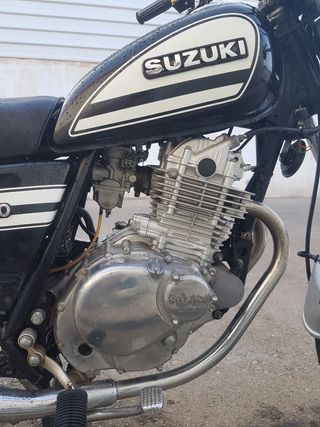SUZUKI GN250
