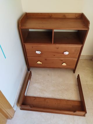 Cambiador bebe ( cómoda)