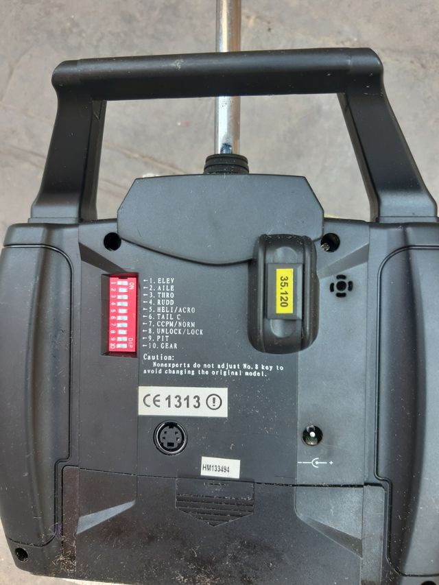 Emisora aeromodelismo helicóptero