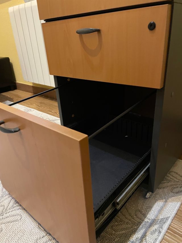 dos cajoneras archivador con ruedas
