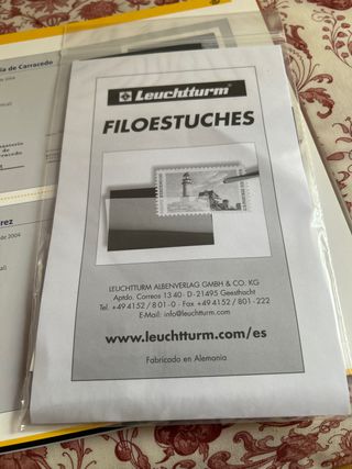 Libro sellos España y Andorra 2004 con sellos