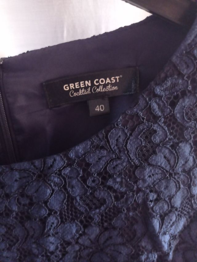 Vestido para fiestas o ceremonias.