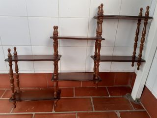 Estantería de madera