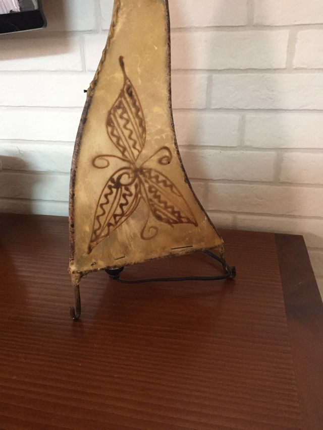 Lámpara piel etnica