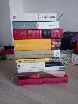 Pack 10  libros 📚📚. 4.95€ la unidad .