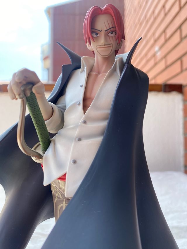 Figura Shanks One Piece