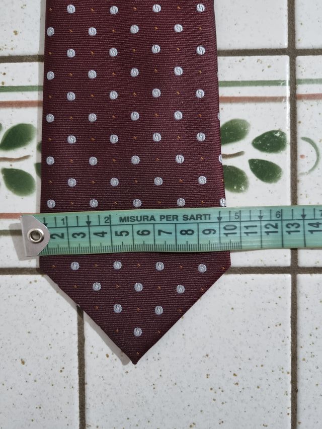 Cravatta bordeaux a pois