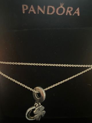 Charm colgante Día de la Suerte Pandora