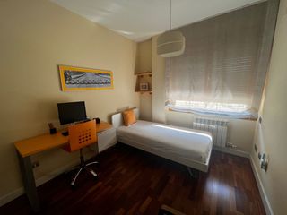 Mueble cama de 90 con colchón sin usar.