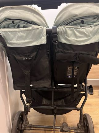 Carro gemelar Niu y capazos