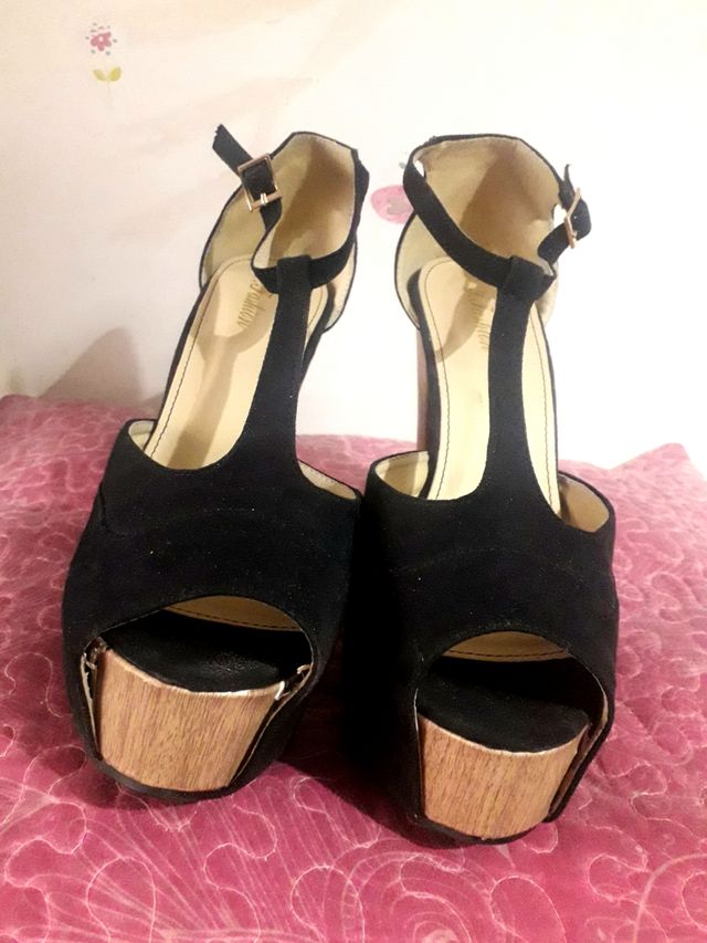 Zapatos de tacón altos