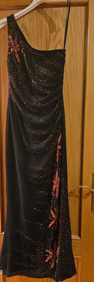 vestido de fiesta con pedrería
