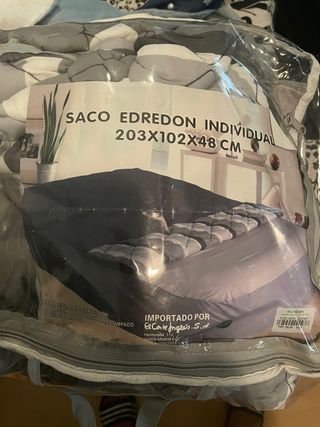 Colchon inflable INTEX + sacó edredón individual.
